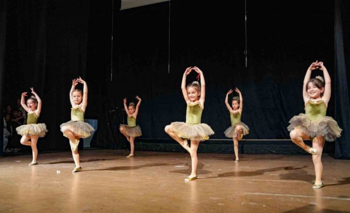 Gölbaşı Belediyesi kültür ve sanat kursiyerlerinden yıl sonu gösterisi