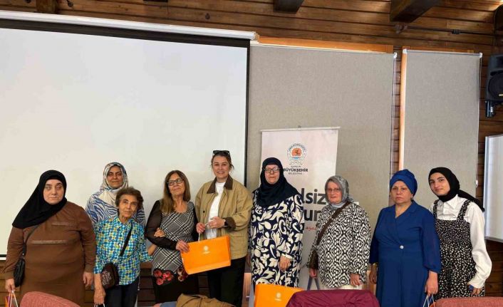 Görme engellilerden ’Anneler Günü’ buluşması