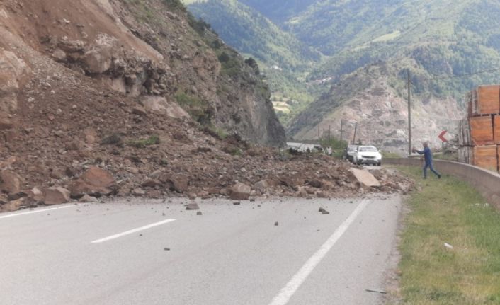 Gümüşhane’de heyelan