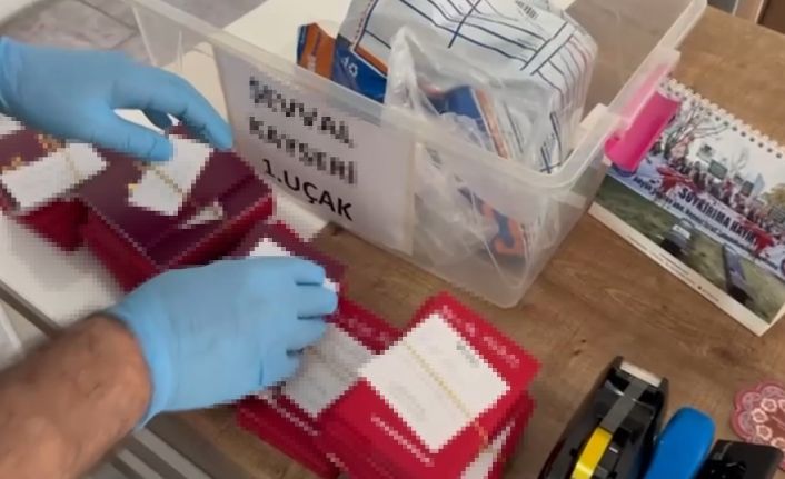 Hac ve umreye gitmek isteyen vatandaşları dolandıran 5 kişi yakalandı