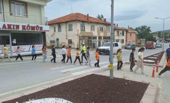 Hisarcık’ta öğrencilere trafik eğitimi