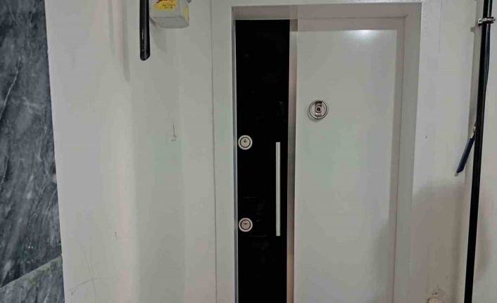 İntihar eden kanser hastası adamın eşini bakacak kimse olmadığı için öldürdüğü iddiası