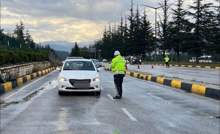 Isparta’da son 1 haftada 37 bin şahıs sorgulandı, 44 aranan şahıs yakalandı