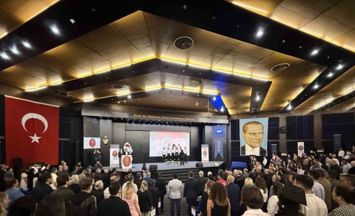 İstanbul Üniversitesi Cerrahpaşa’da, mezuniyet töreninde büyük vefa