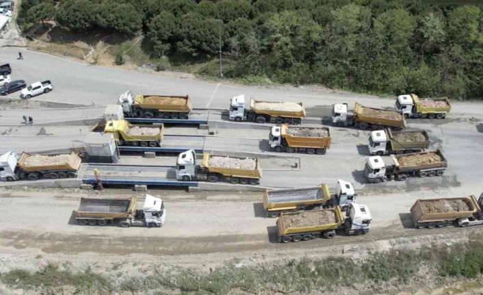 İstanbul’da hafriyat döküm sahası sayısının 1’e düşmesi kilometrelerce kuyruğa neden oldu
