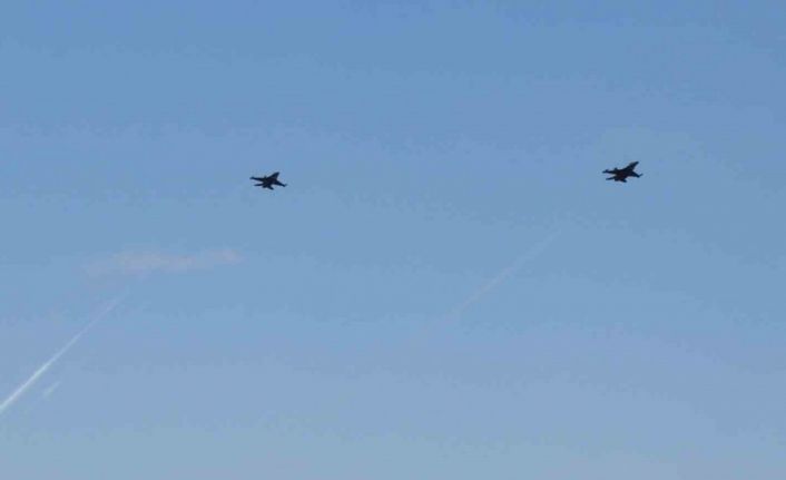 İstanbul’un fethi etkinlikleri çerçevesinde SOLOTÜRK İstanbul’da prova uçuşu yaptı