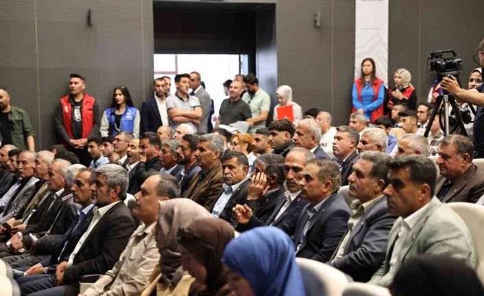 Kamu Başdenetçisi Akarca, Muş’ta gençlerle buluştu