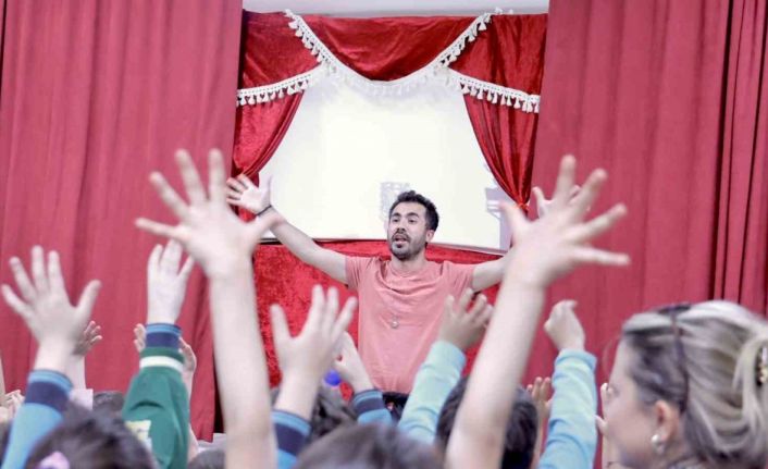 Karagöz gölge oyunu ile çocuklara enerji tasarrufu dersi