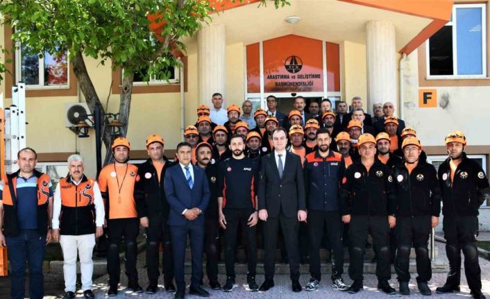 Karayollarından afetlere güçlü hazırlık: Afetlere müdahale için 28 kişilik ekip kuruldu