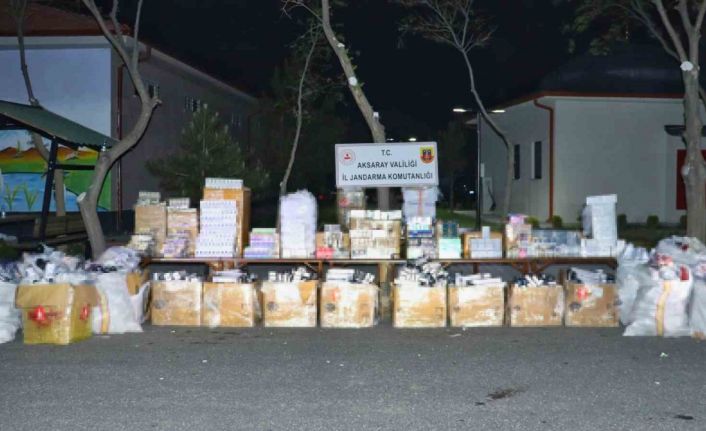 Kargo tırında binlerce kaçan ürün ele geçirildi