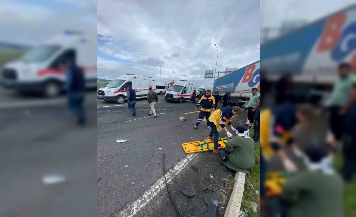 Kars’ta trafik kazası: 2’si ağır 4 yaralı