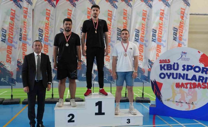 KBÜ’deki spor oyunlarında dereceye girenlere ödülleri verildi