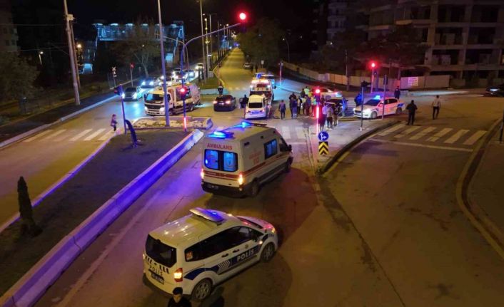 Kırıkkale’de zincirleme trafik kazası: 2 yaralı