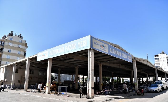 Konyaaltı’ndan iki noktada kurban kesim desteği