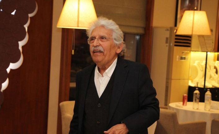 Kulalı avukatlar yemekte buluştu