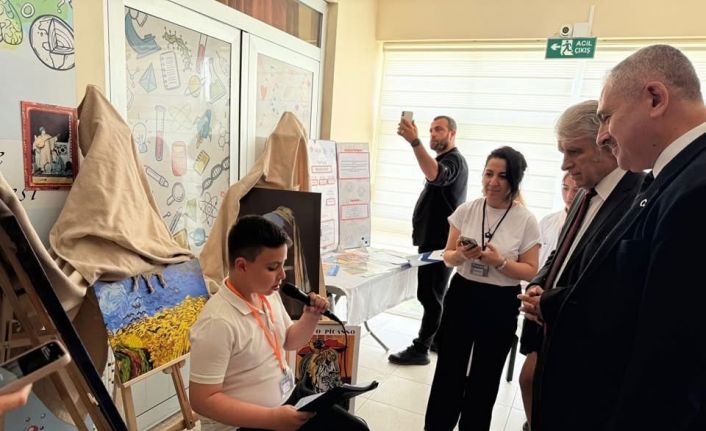 Kuşadası BİLSEM Bilim Fuarı Açıldı