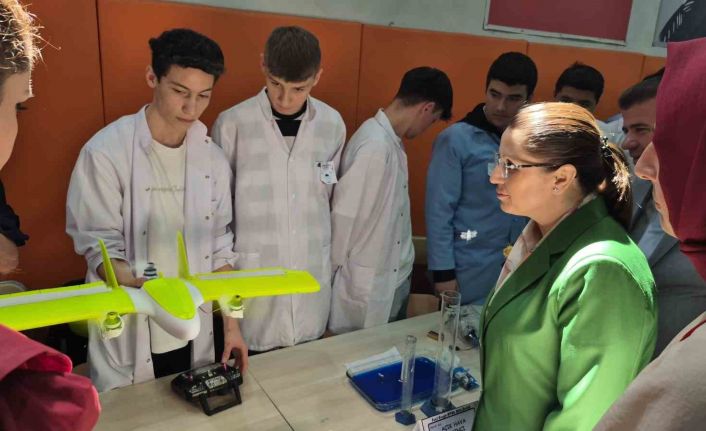 Lise öğrencileri elektrikli gokart ürettiler