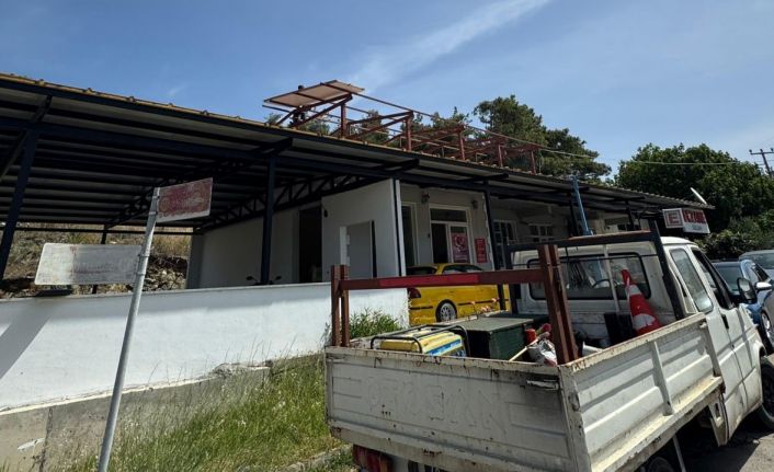 Marmaris Belediyesi ekiplerinin dikkatsizliği ormanı küle çevirdi