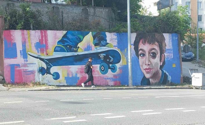 Mattia Ahmet ve kaykayı Edirne’de duvara resmedildi