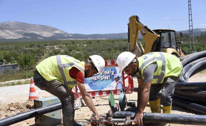 MESKİ, Mut’ta içme suyu hattı yenileme çalışmalarını sürdürüyor