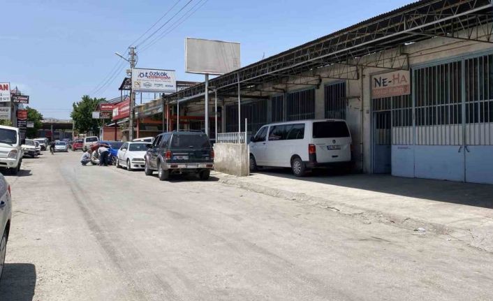 Mobil vinç bu sefer insan taşıdı