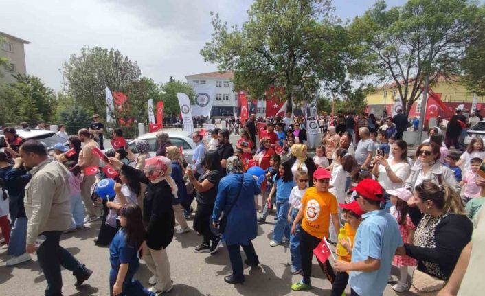 Motosikletli Polis Timlerinden çocuklara özel etkinlik