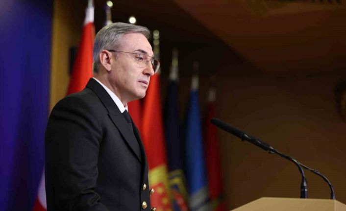 MSB: "(Terör örgütünün silah bırakması) Provokasyonlar dâhil her türlü duruma karşı dikkatli ve hazırlıklı olunduğunu vurguluyoruz"