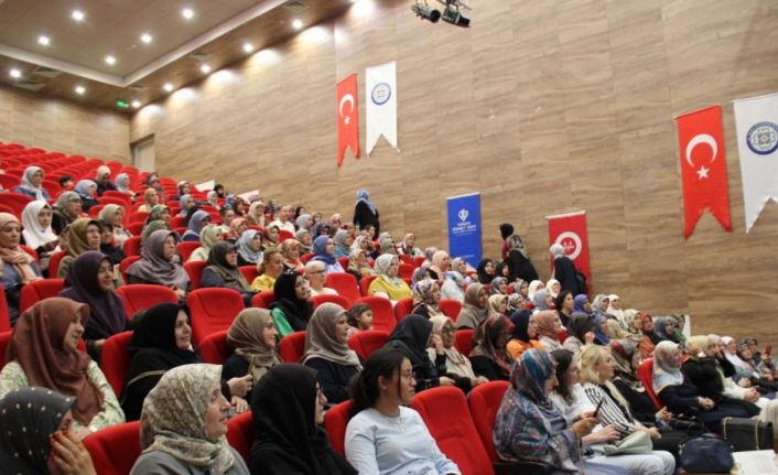Muğla’da "fıtratın korunması ve aile" konulu konferans gerçekleştirildi