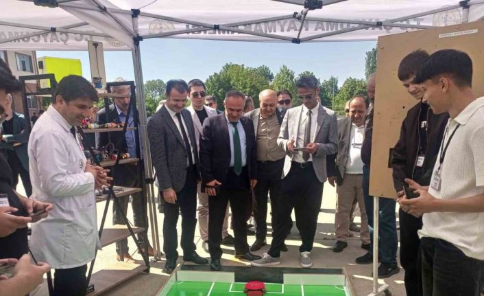 Nuran-Celal Gülşen MTAL’de Gençlik Haftası ve okul sergisi düzenlendi