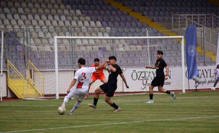 Okul Sporları Futbol Genç Erkekler Türkiye Şampiyonası sona erdi