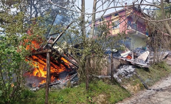 Ordu’da marangoz atölyesinde yangın: Yaklaşık 400 bin liralık zarar meydana geldi