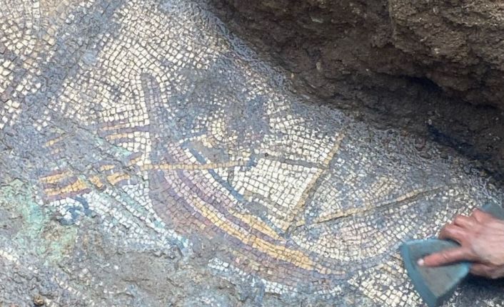 Papa’nın geleceğini açıkladığı İznik’te Hz. İsa döneminden kaldığı iddia edilen mozaik bulundu