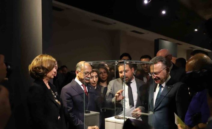 Prof. Dr. Türkteki’nden araştırma ekibine teşekkür