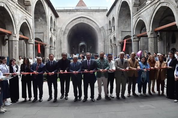 Raci Alkır Güzel Sanatlar Lisesi öğrencileri yine hayran bıraktı