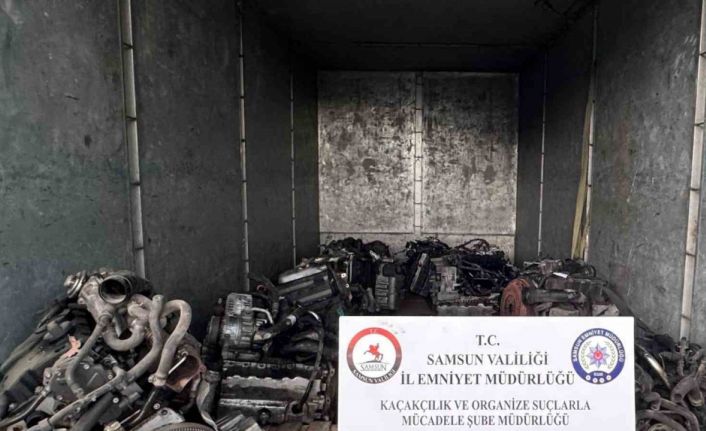Samsun’da 13 adet gümrük kaçağı lüks araç motoru ele geçirildi