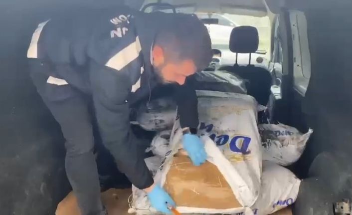 Samsun’da 145 kilo kaçak tütün ele geçirildi