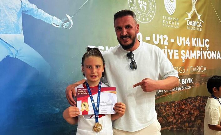 Samsunlu minik eskrimci gözünü olimpiyatlara dikti