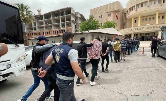 Şanlıurfa merkezli 6 ilde ’change’ araç operasyonu: 15 gözaltı