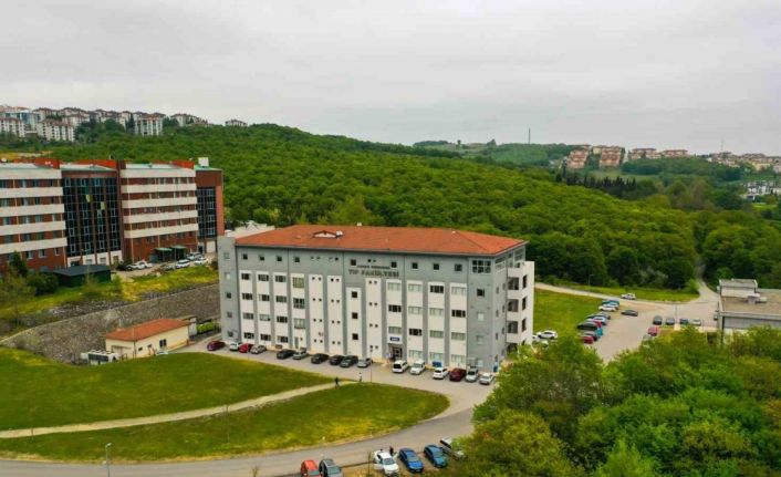 SAÜ Tıp Fakültesi öğrencilerinden uluslararası başarılar