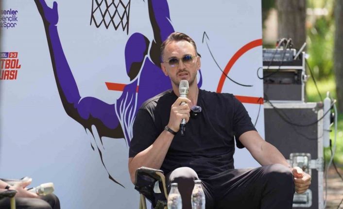 Semih Erden, Esenler’de gençlerle buluştu