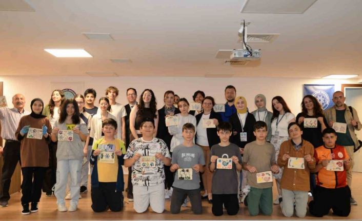 "Senin de Üniversiten" projesinin ilk konukları işitme engelli minikler oldu