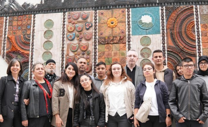 Seramiğe dokunan umut