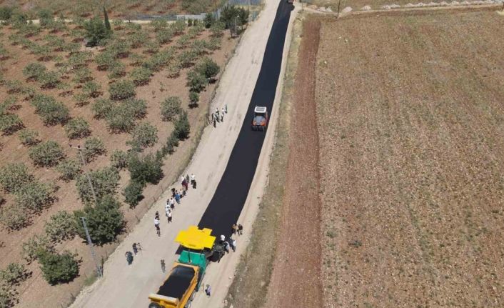 Siirt’te kırsal grup köy yolları sıcak asfaltla buluşuyor