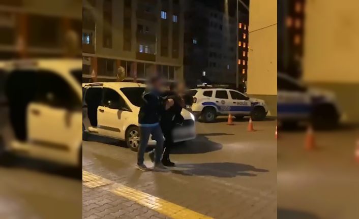 Silahlı gasp yaptılar, 60 kişilik özel ekiple yakalandılar