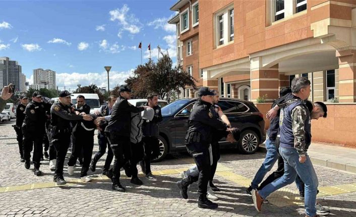 SIM karttan yola çıkan özel ekip milyonlarca liralık vurgun yapan bahis şebekesini çökertti