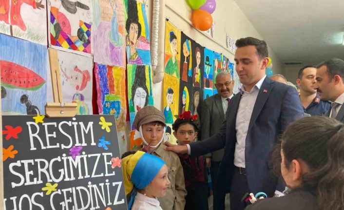 Sultandağı’nda Halk Eğitim Merkezinde yıl sonu sergisi açıldı