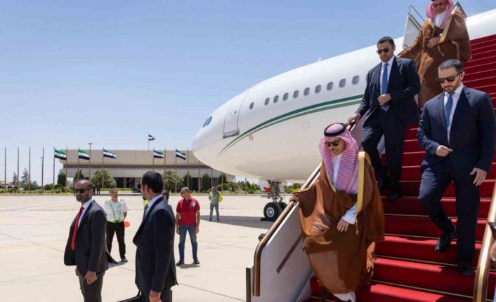 Suudi Arabistan ve Katar’dan Suriye’deki devlet çalışanlarına mali destek