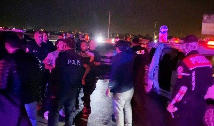 Taraftarların kavgası kanlı bitti: 6 yaralı, 13 gözaltı