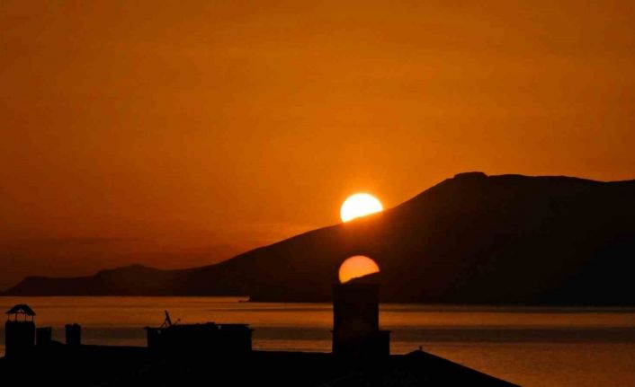 Tatvan’da 4 mevsim gün doğumu