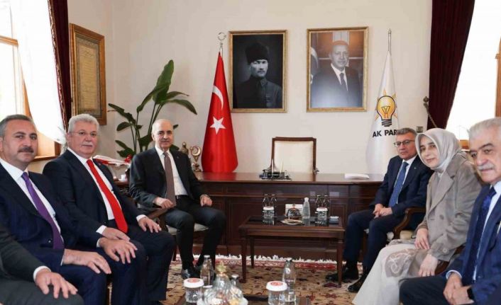 TBMM Başkanı Kurtulmuş’tan AK Parti Meclis Grubu’na ziyaret